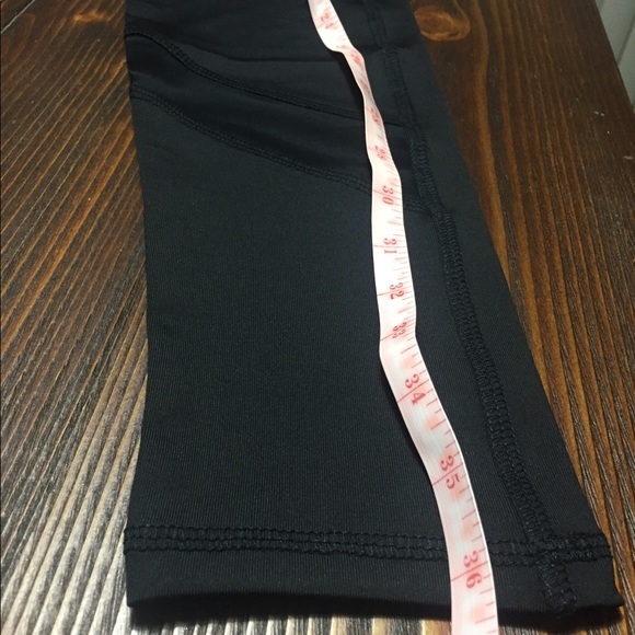 S Left 🆕 Mesh Panel Workout Leggings - Picture 6 of 8